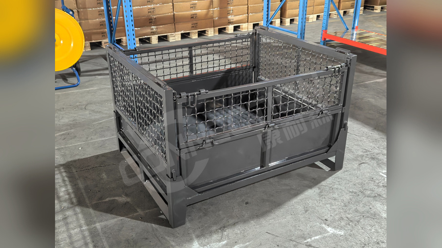 Mesh Side Storage Cage With Sheet Base